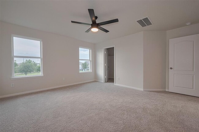 Building Photo - 16360 Oakside Hollow Ln