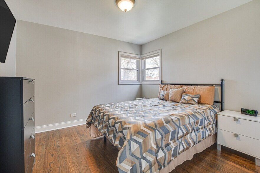 Building Photo - 12827 S Morgan St