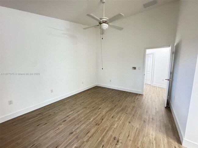 Building Photo - 10170 SW 88th St