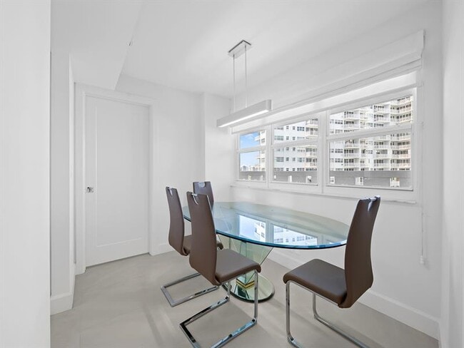 Building Photo - 2000 S Ocean Dr