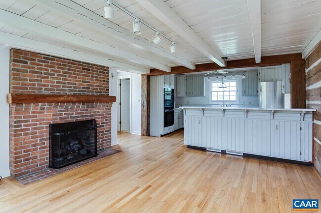 Building Photo - 1522 Oak Hill Ln