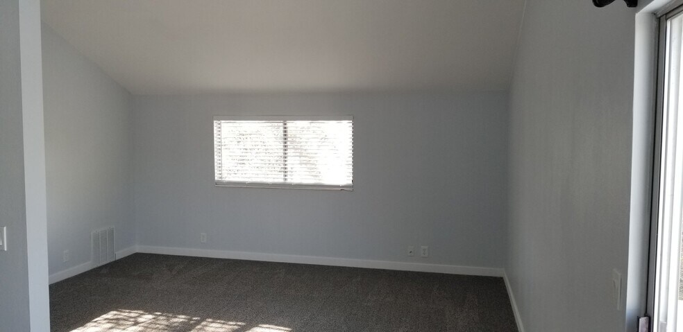 Building Photo - 3550 Parkway Blvd