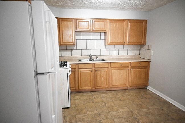 Floorplan - Benson Crest Apartments