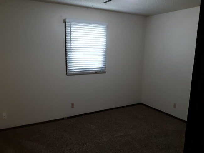 Building Photo - 1010/1012 Delaware