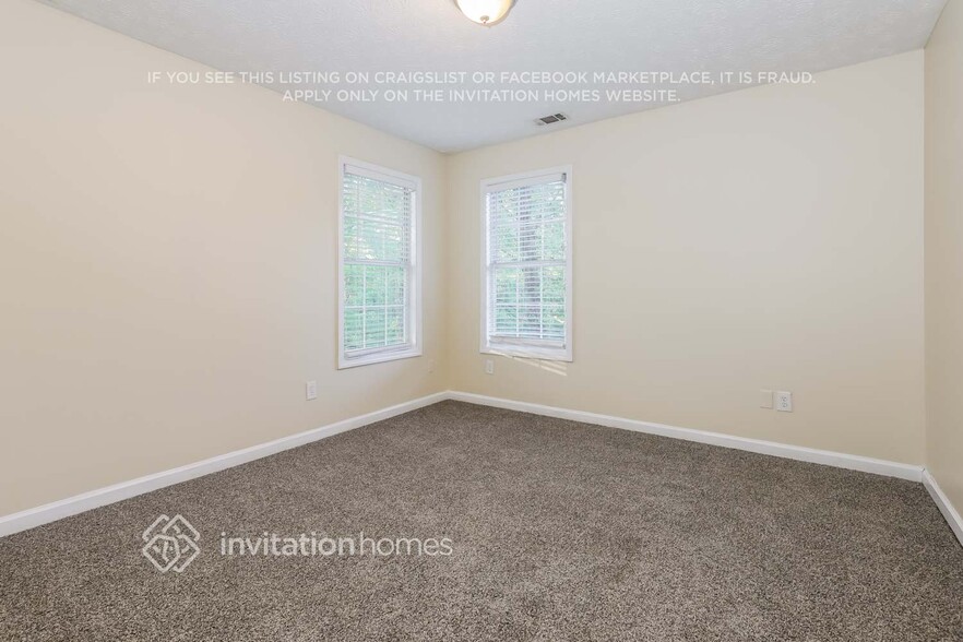 Building Photo - 157 Hayes Cir
