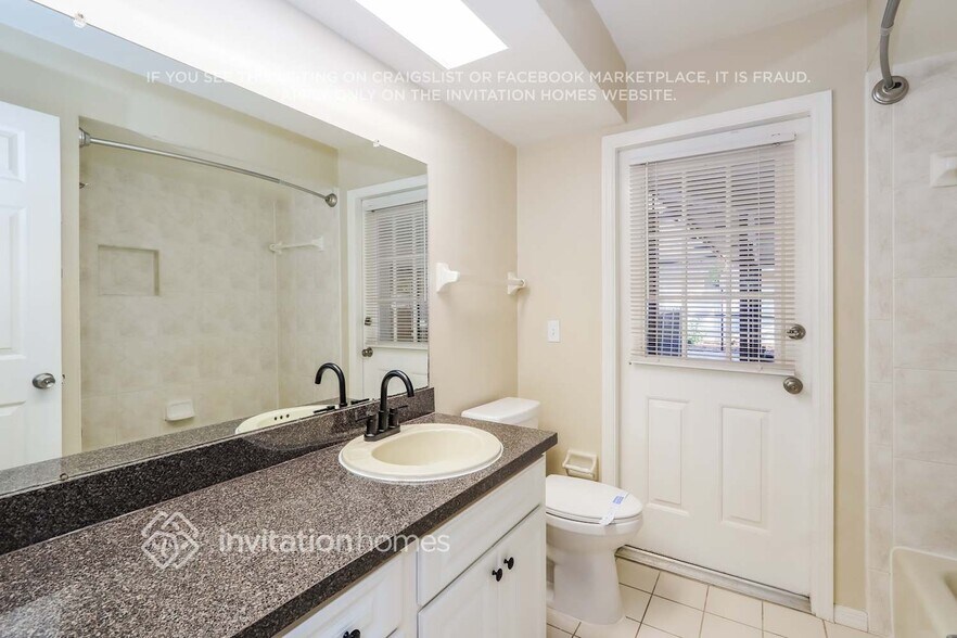 Building Photo - 500 Hadley Dr