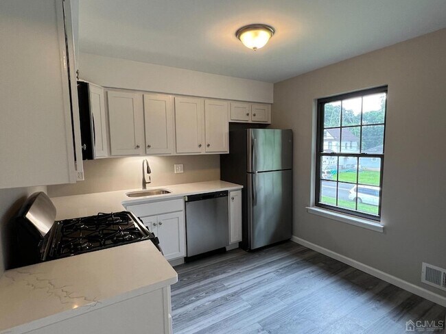 Building Photo - 18 Foxhall