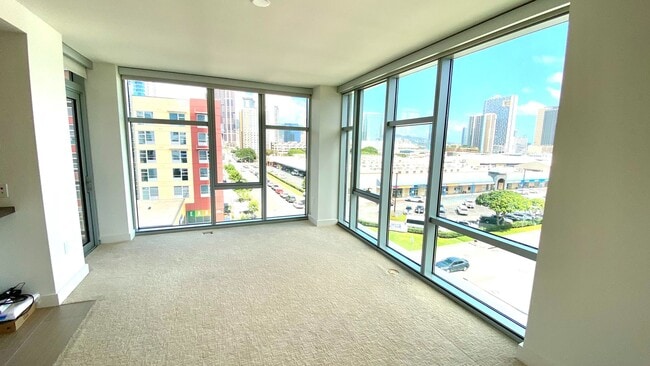 Building Photo - 2 BED 2 BATH CORNER UNIT AT THE COLLECTION...