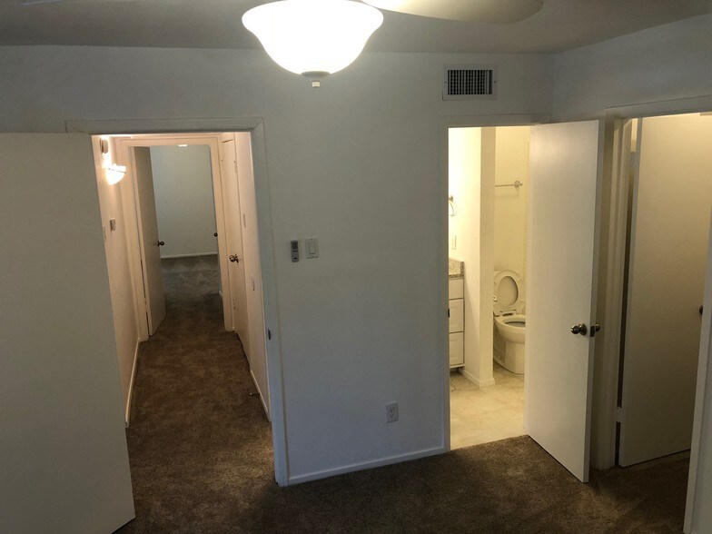 Hallway - 5300 Keller Springs Rd