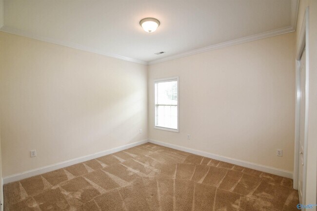 Building Photo - 115 Sage Willow Dr SW
