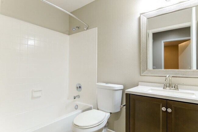 Building Photo - 2608 Shilo Ct