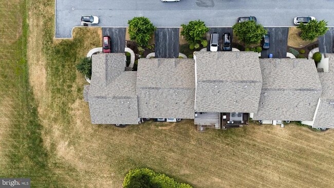 Building Photo - 112 Hawk Ct
