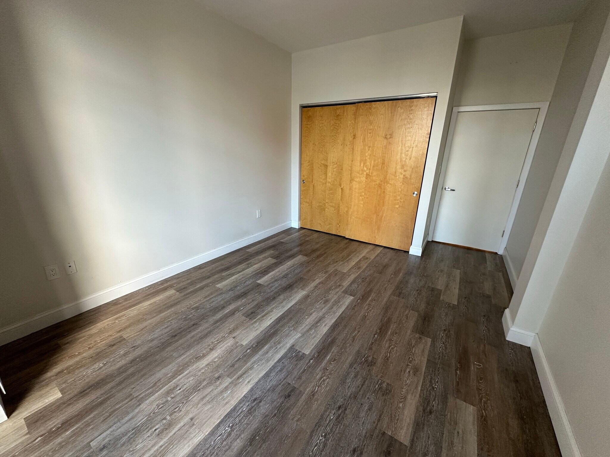 Building Photo - 145 E Berkeley St