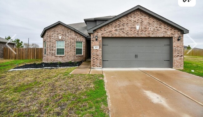 Building Photo - 305 Elm Patch Dr