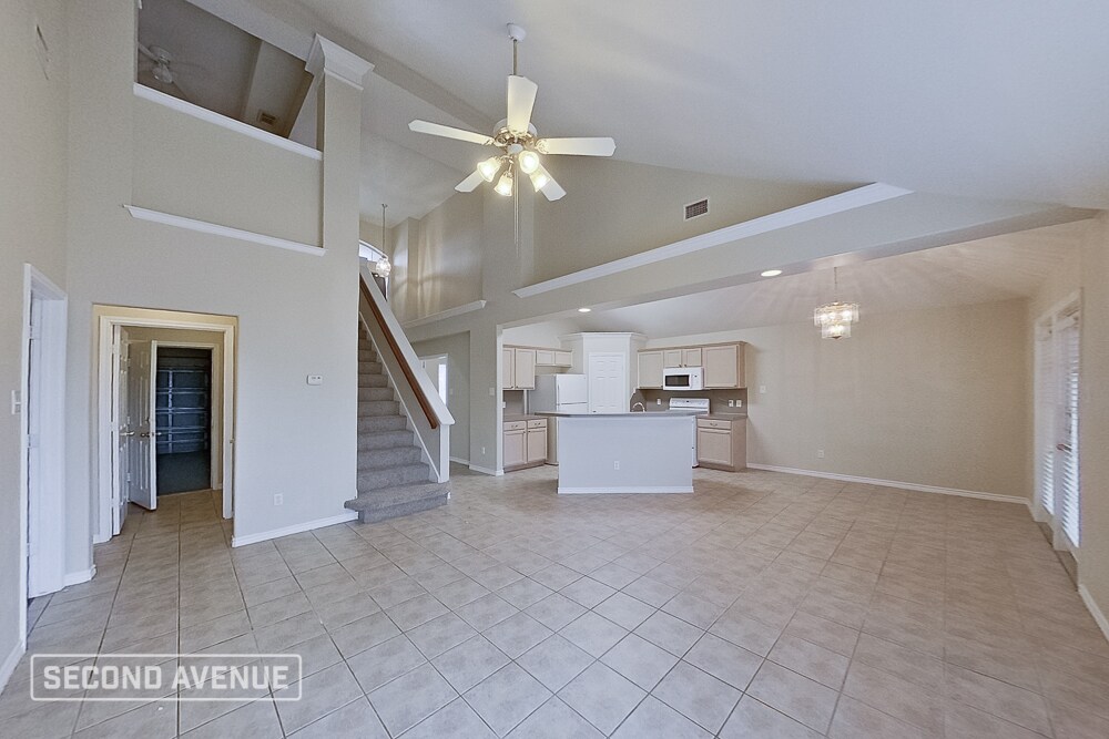 Building Photo - 5110 Spring Brook Dr