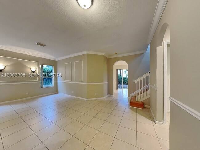 Building Photo - 4944 Cypress Ln