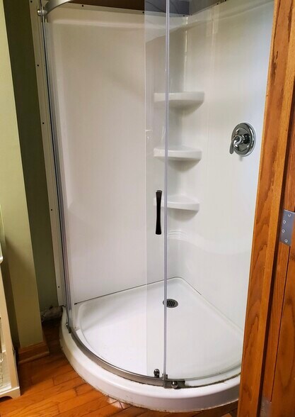 Building Photo - 35 N Saginaw St