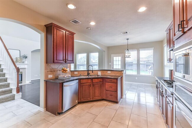 Building Photo - 3303 Aspenbrook Ct