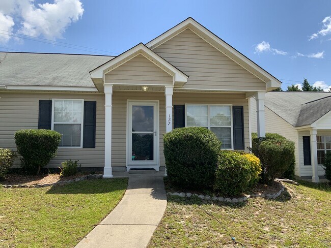 Building Photo - 127 Linville Ct