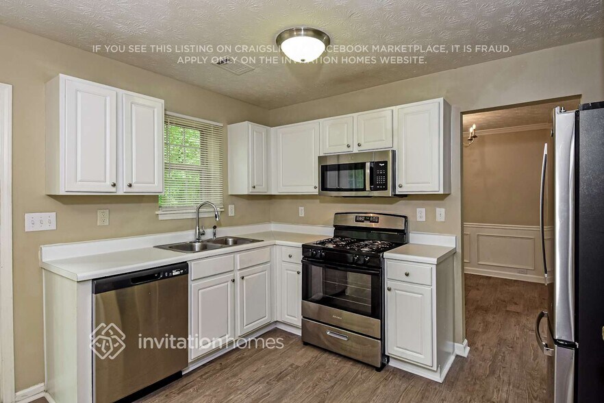 Building Photo - 5765 Millstone Dr