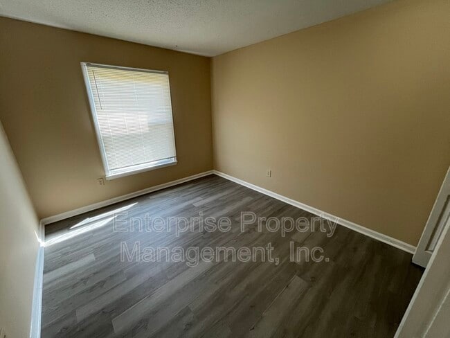 Building Photo - 3637 Haughton Ln