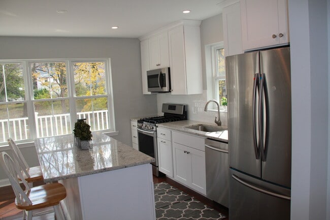 Building Photo - 55 Franklin Ave