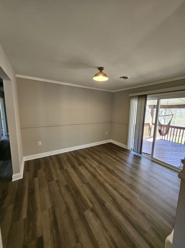 Building Photo - 4738 Grand Valley Rd