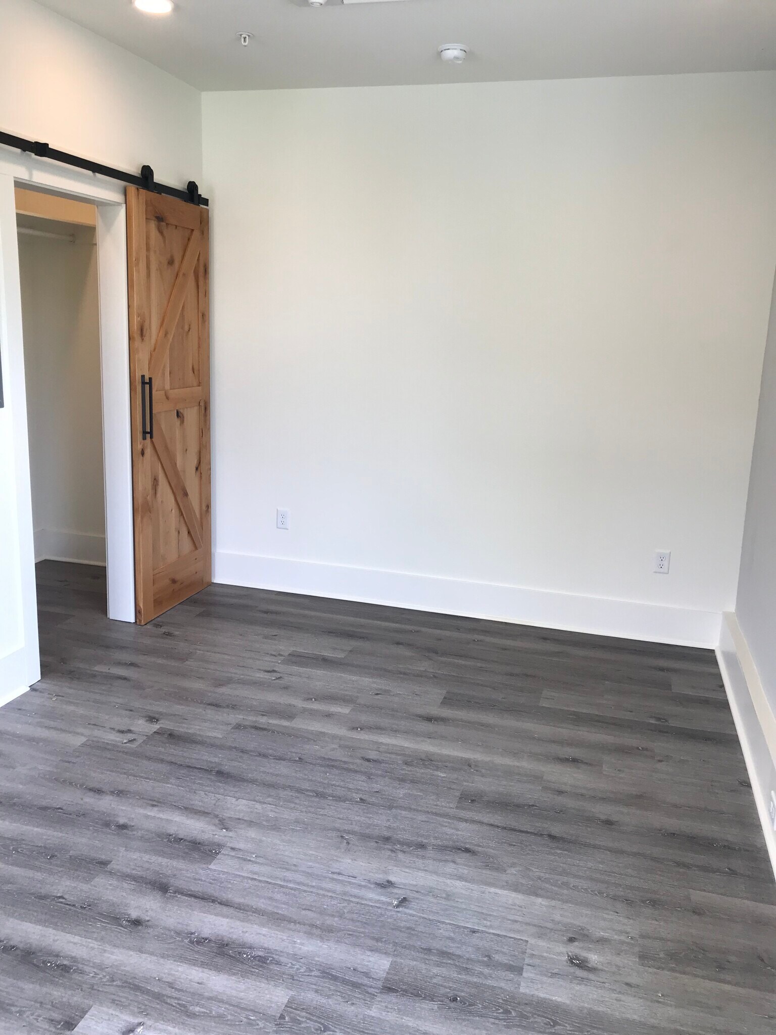 Bedroom - 1509 Highland Rd