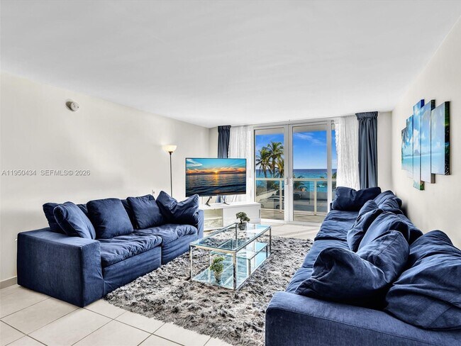 Building Photo - 3140 S Ocean Dr