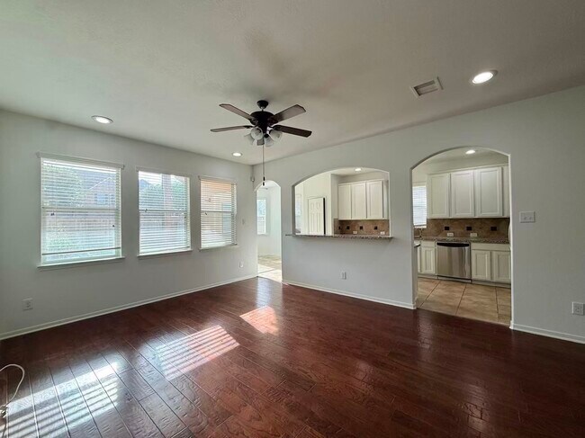 Building Photo - 2814 Ridgeglen Ln