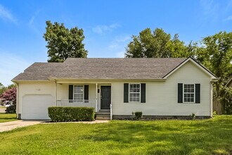 Building Photo - 417 Country Village Dr