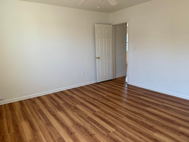 Building Photo - 119 Marsellus Pl