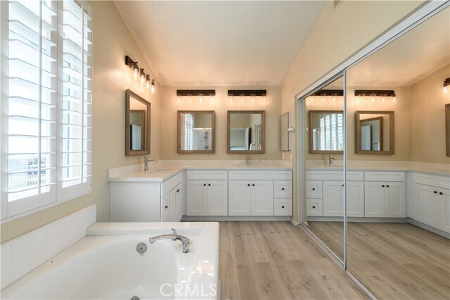 Building Photo - 10 Sierra Blanco