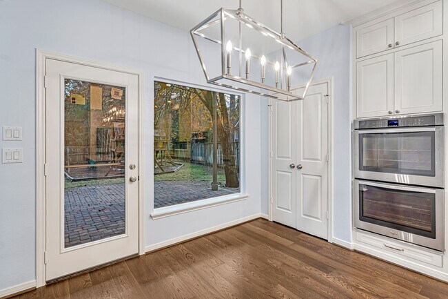 Building Photo - 199 Maple Path Pl