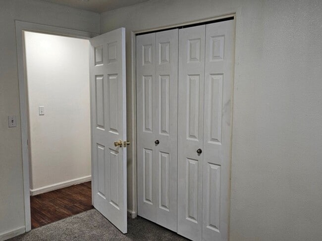 Building Photo - 3Bd/2Ba Single Story Home-Available soon!