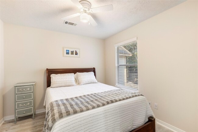 Building Photo - 207 Foster St