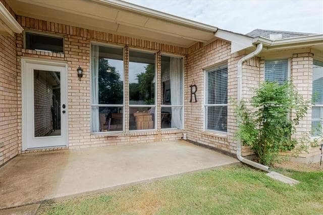 Building Photo - 2209 Swallow Ln