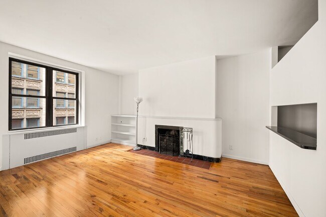 Building Photo - 121 Madison Ave