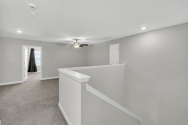 Building Photo - Four Bedroom + Loft Dream Home in Youngsville