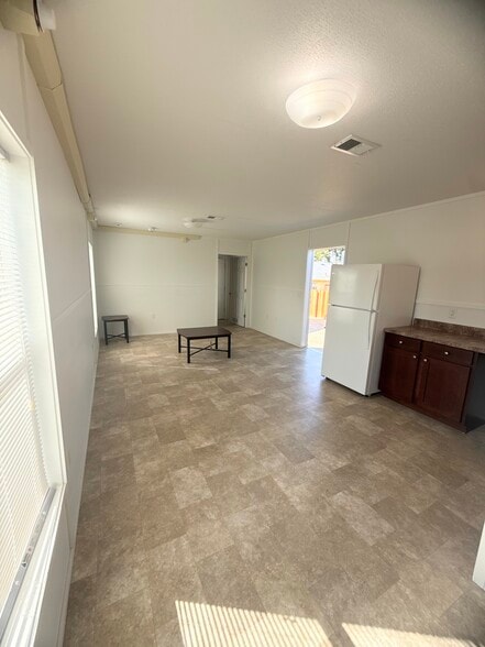 Building Photo - 415 Alameda Ave