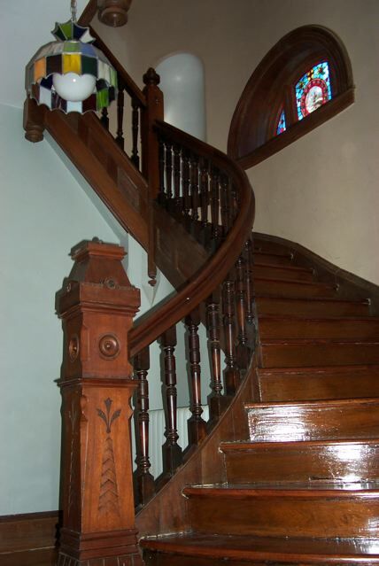 Main Staircase - 3615 Baring St