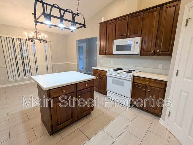 Building Photo - 1909 Southwind Cir