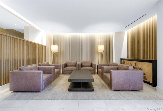 Building Photo - 70-25 Yellowstone Blvd