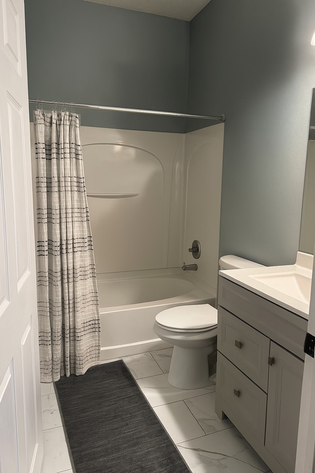 Building Photo - 577 Vicks Landing Dr