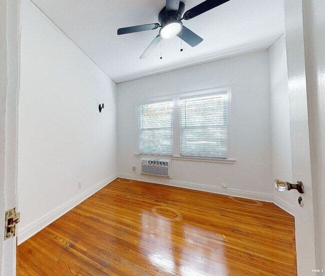Interior Photo - 1002-1012 1/2 N. Sweetzer Ave.