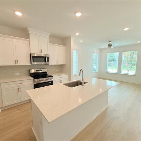 Building Photo - 5328 Springlake Pkwy