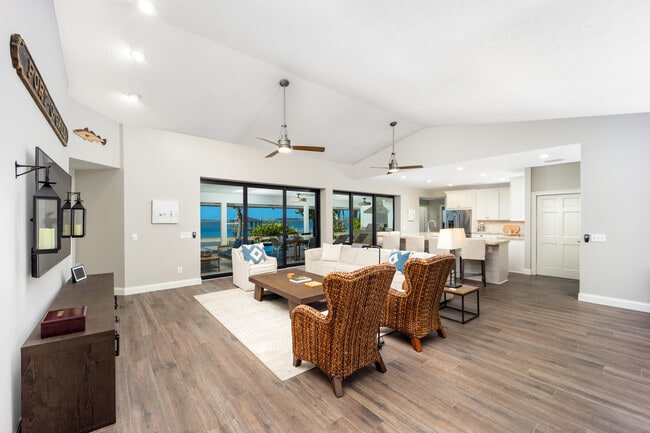 Building Photo - 3501 SE Kubin Ave