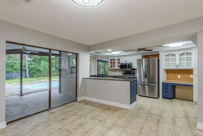 Building Photo - 1690 Curlew Rd