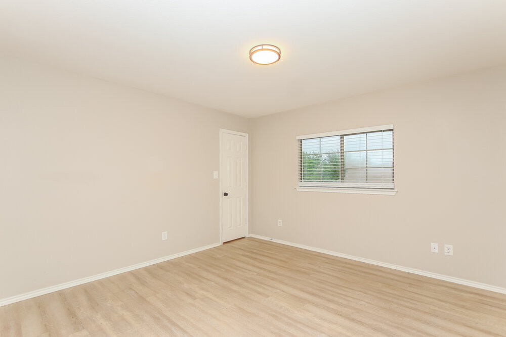 Building Photo - 19716 San Chisolm Dr