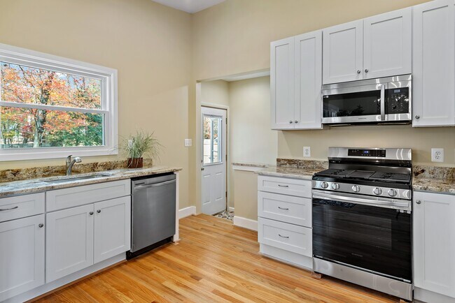 Building Photo - 312 Chalfonte Dr
